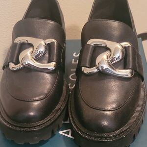 AEROSOLES LILIA Black Leather Chunky Loafers with Silver Chain Accent